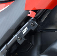 Mocowanie Wydechu + Zaślepka Podnóżka RG Racing Honda Cbr300R Black